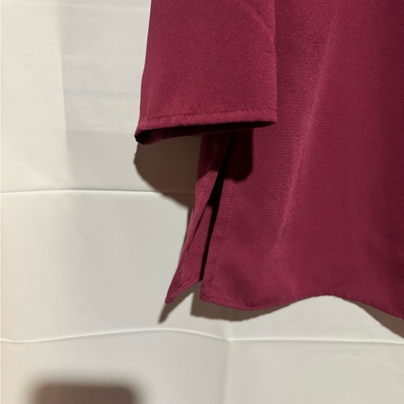 Sag Harbor Women's Fuschia front Button-Up Blouse Size Small 100% Polyester - Picture 6 of 13